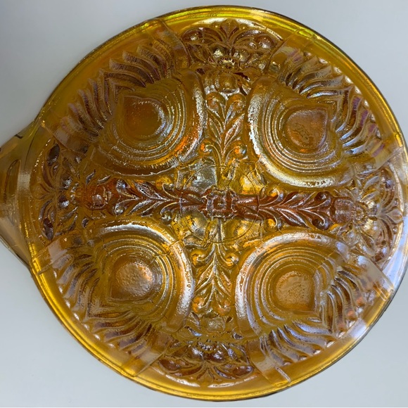 Pretty Carnival Glass Divided dish, small issues - Picture 3 of 9
